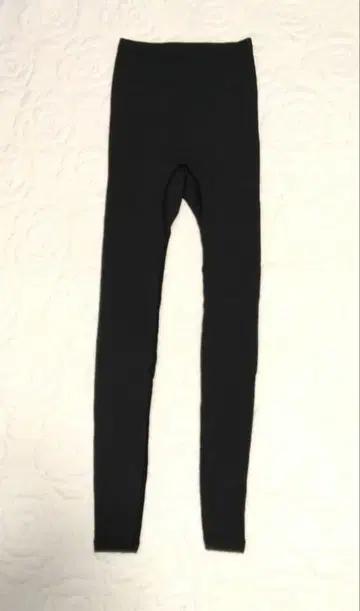 HE ERA 슈퍼 엑스트라 파인 메리노울 레깅스