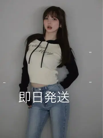 Letter mary 로고 tops 블랙