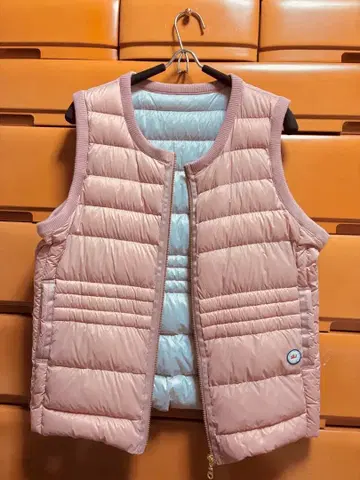 새상품급 월드 루이 샨탄 핑크 퀼팅 다운 베스트