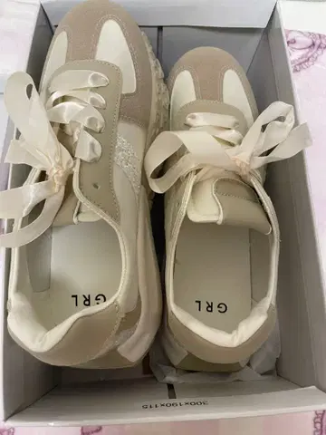 그레일 라메 스니커즈 24cm L 사이즈 새상품