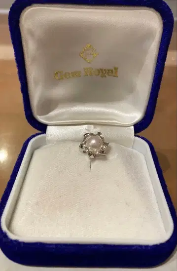 Gem Royal 실버 펄 넥타이핀