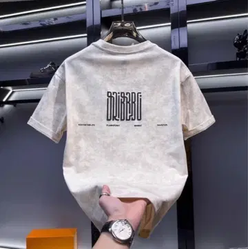 내추럴 컬러 반팔 T셔츠 M 사이즈