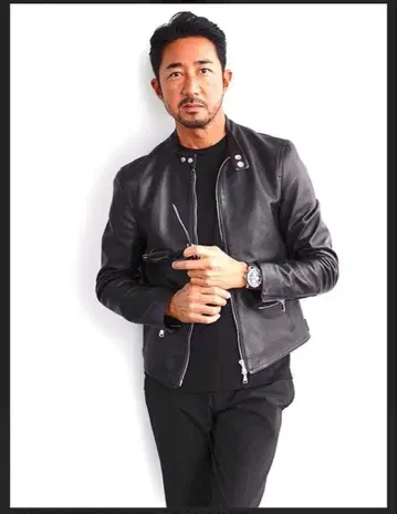 EMMETI 블랙 가죽 싱글 라이더 자켓 48