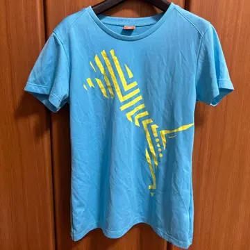 푸마 여성용 의류 1점