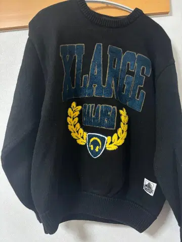 XLARGE 엑스라지 블랙 컬러 니트