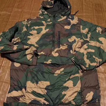 HUF Everest Jacket Woodland Camo S