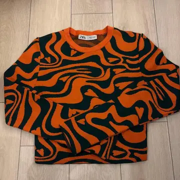 ZARA 추상 패턴 크롭 니트 스웨터