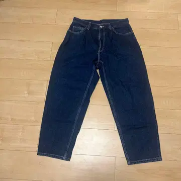 BEAMS 다크 블루 데님 팬츠