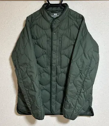 새상품급 유니클로 화이트 마운티니어링 다운 자켓 L 사이즈