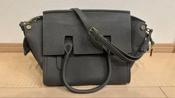 그레이 토트형 숄더백