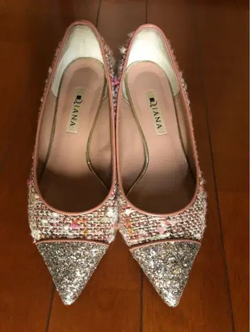 다이애나 펌프스