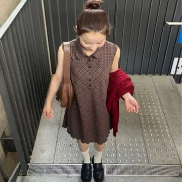 TINA: JOJUN 체크 무늬 슬리브리스 원피스