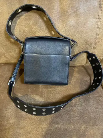 블랙 숄더백 HARE Y2K 2way 핸드백