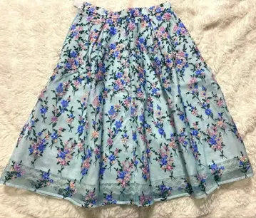 TOCCA 스카이블루 꽃무늬 스커트