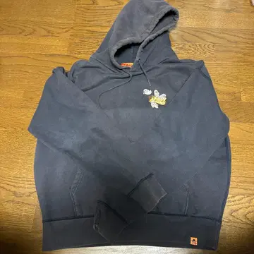 LEFT ALONE 할로윈 후드티