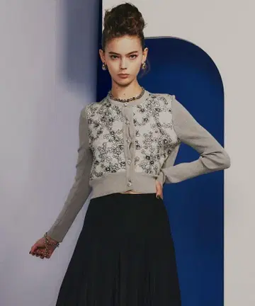 더블 스탠다드 비즈 자수 가디건