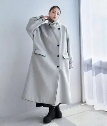 HARE 울 돌먼 코트 화이트 롱 코트