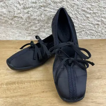 새상품급 르 탈론 더블 리본 발레리나 블랙 24.5cm