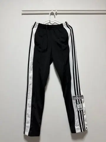 adidas 사이드 스냅 조거 팬츠 블랙/화이트