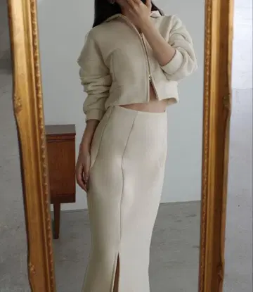 르엘 기모 맨투맨 숏 후드티 + 슬릿 머메이드 스커트 SET