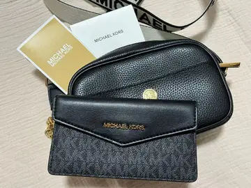 정가 80,300 MICHAEL KORS 블랙 숄더백 파우치