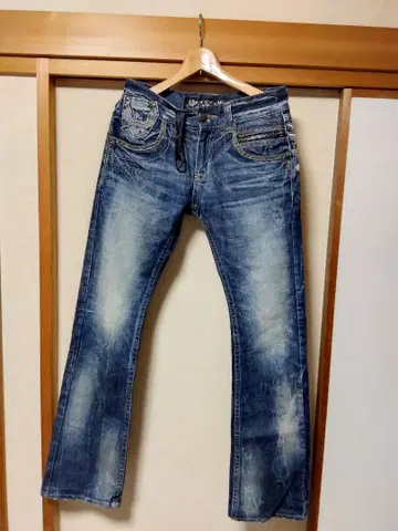 Red Pepper 윙 자수 데님 L 사이즈