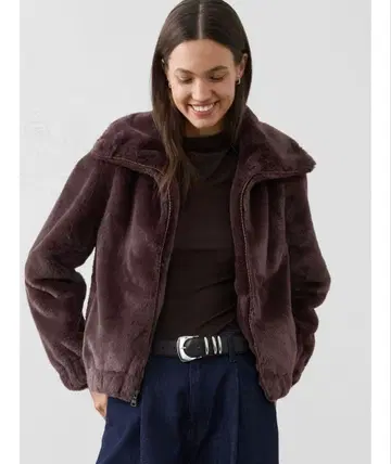 숏 기장 아우터 자켓 겨울 의류 바나나리퍼블릭 복슬복슬 퍼 보아