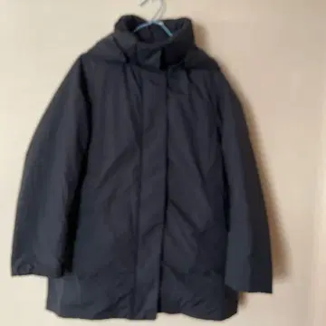 UNIQLO 블랙 다운 자켓 퍼 포함