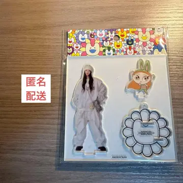 NewJeans 아크릴 스탠드 해린 무라카미 다카시 콜라보