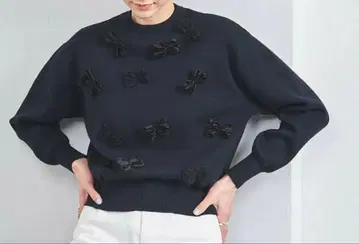 유나이티드 애로우즈 3D 리본 크루넥 니트 네이비