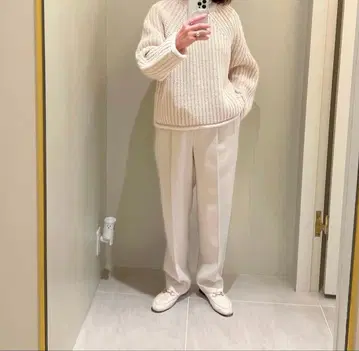 BATONER 청키 니트 아이보리