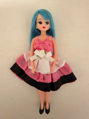 리카짱 인형 본체 핑크 블랙 드레스