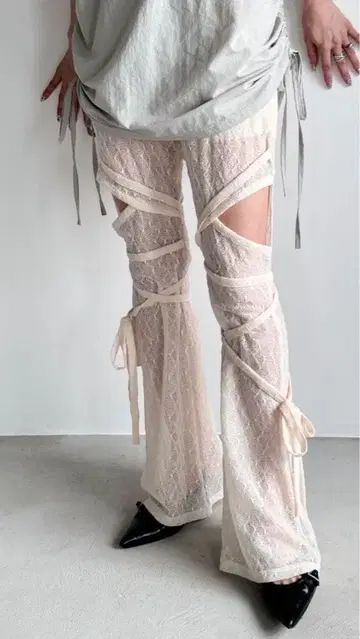 Y2K SYNAPSE FACTORY [레이스] 슬릿 리본 팬츠