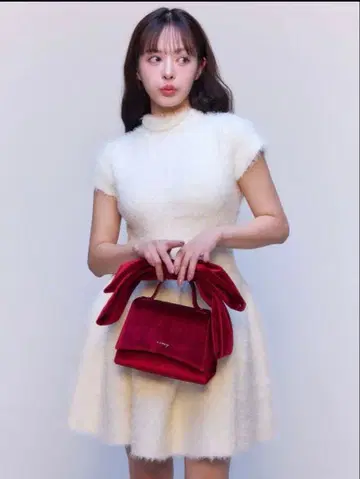 eimy istoire 페더 얀 플레어 니트 미니 원피스