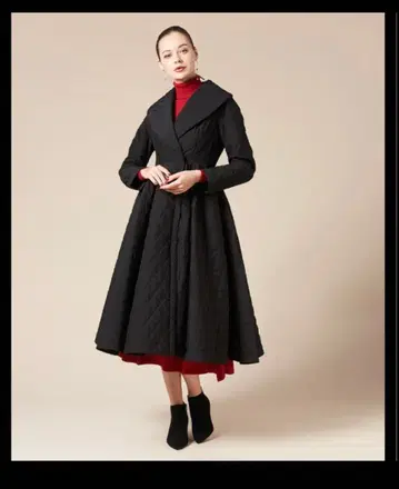 프렌치 퀼팅 플레어 코트