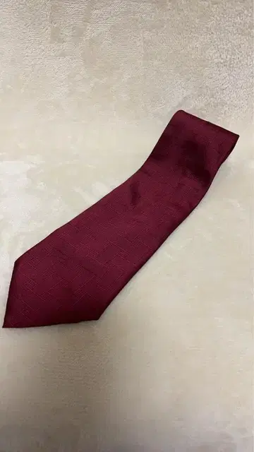 새상품급 Hugo Boss 휴고 보스 넥타이 크림슨 계열 실크 이탈리아제