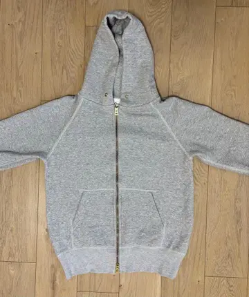 오시발 후드 부착 그레이 후드티