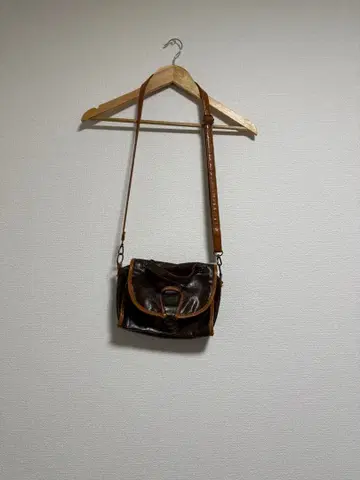 브라운 가죽 숄더백