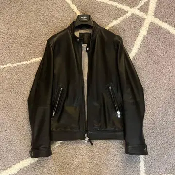 최종 가격 인하 컨디션 최상 EMMETI 가죽 자켓 MASSIMO 48