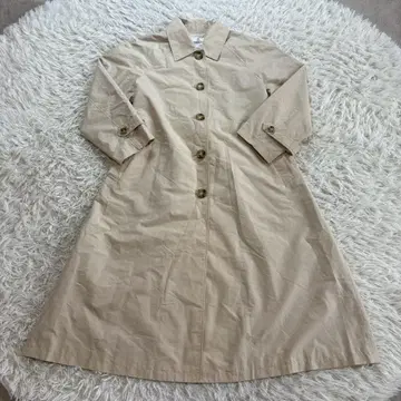 새상품급 선착순 내추럴 뷰티 베이직 트렌치코트 M 사이즈