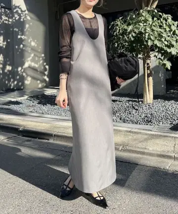 CAPRICIEUX LE'MAGE 카프리슈 레마쥬 U넥 점프 스커트