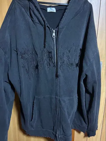 볼칸 & 아프로디테 고양이 귀 피그먼트 ZIP 후드티 블랙 볼칸