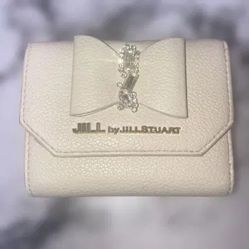 JILL by JILL STUART 3단 폴더형 지갑 크림