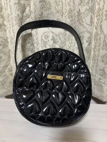 원형 블랙 에나멜