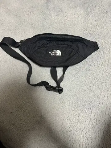 THE NORTH FACE 블랙 바디백
