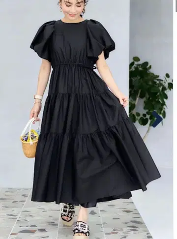 마를론 에논피 벌룬 티어드 원피스 블랙