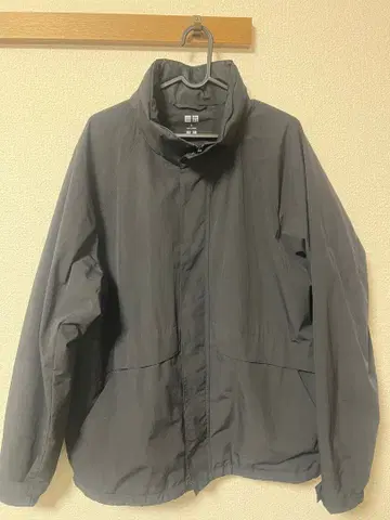 유니클로 윈드프루프 스탠드 블루종 UNIQLO XL 블랙