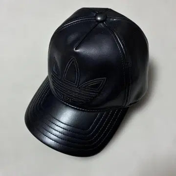 아디다스 블랙 캡