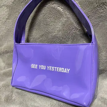 [ SEE YOU YESTERDAY ] 퍼플 핸드백 에나멜