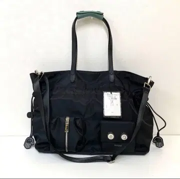 새상품급 nouer 드로우 스트링 숄더백 퍼니 아이즈